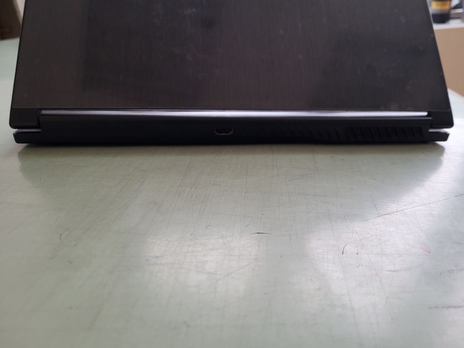 Computador portátil MSI GF63 Thin 95C com Carregador e Mala