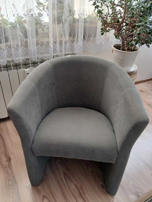 Fotel uzywany szary