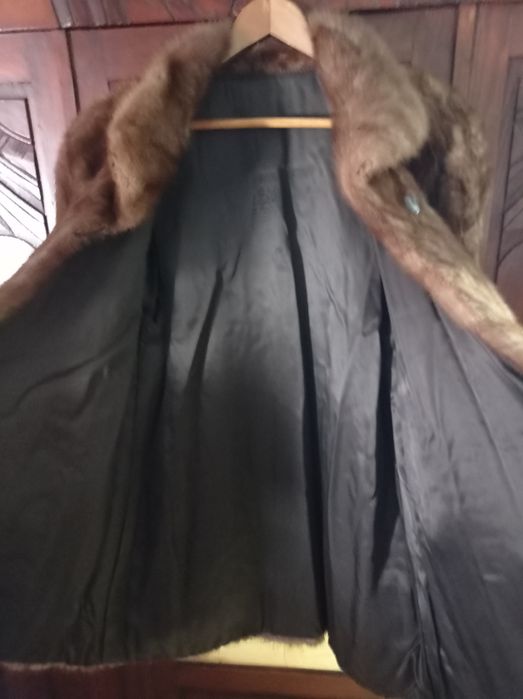 Casaco de peles autêntico para despachar