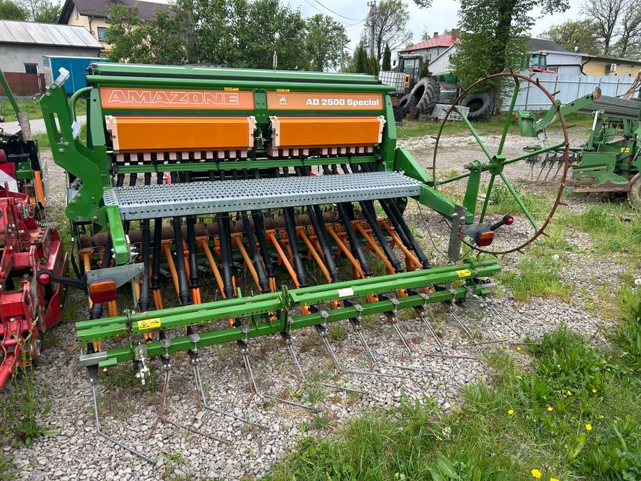 Zestaw Amazone AD303 Kverneland MCDrill ADP303 KG3000 Duży wybór