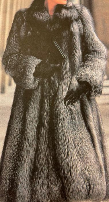 Futro, mufka, 2 kołnierze ze srebrnego lisa. Niespotykane.