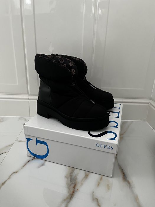 Buty zimowe śniegowce GUESS Leeda 37