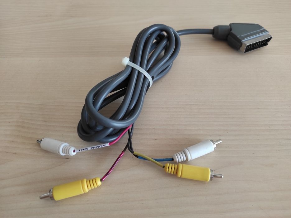 Euro SCART - 4 RCA cinch - 2 m