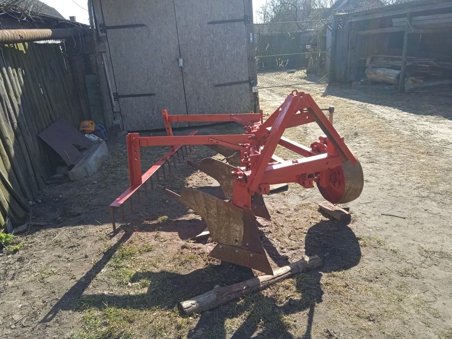Продам плуг ПЛН 3-35 ціна 21000грн.
