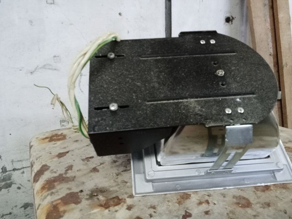 Vendo projetores de tecto64861541373826122