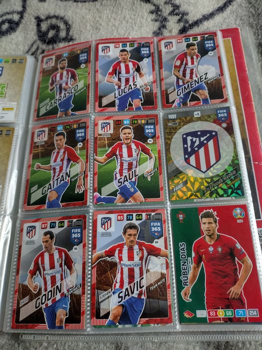 Kolekcjonerskie karty piłkarskie