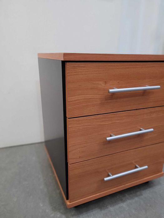 Bloco de apoio secretaria, em madeira, com rodas - excelente estado