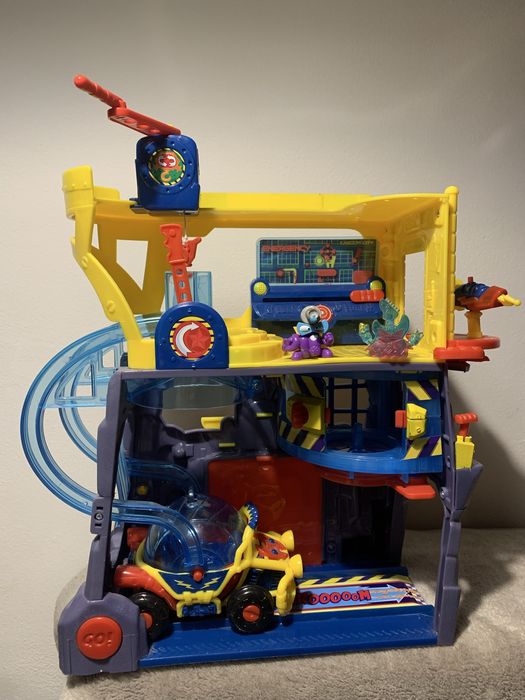 Продам ігровий набір Super Things