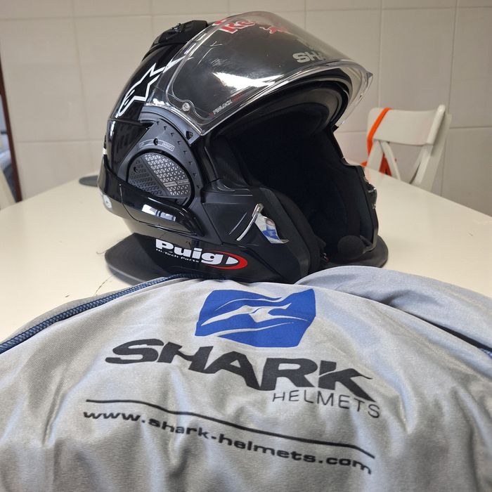 Capacete SHARK Modular preto