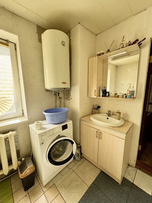 Продам просторный дом в Старых Кодаках.Парковая.