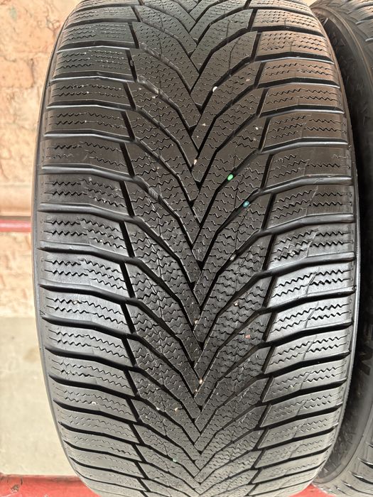 Пара зимових шин 245/40R18 Nexen