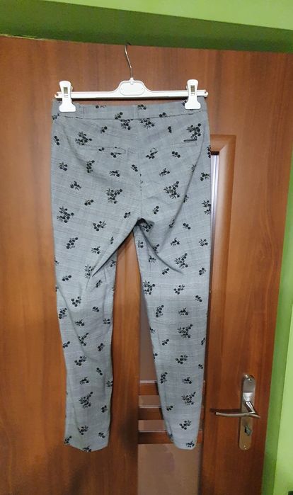 Garnitur damski we wzorek rozmiar 34