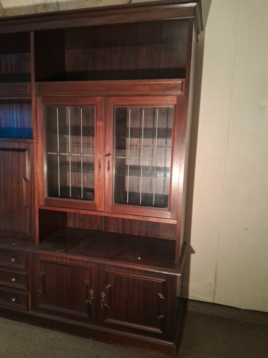 Móvel /estante sala (TV e arrumação)