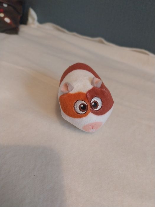 Mały pluszaczek chomiczek