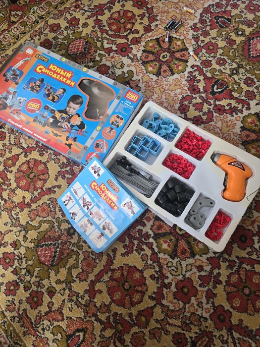 Отдам игрушки для мальчика