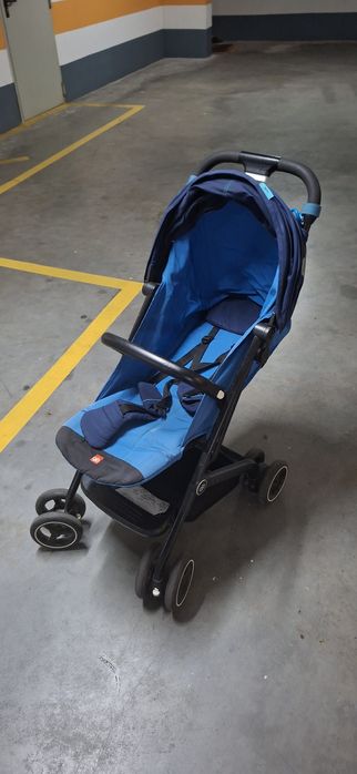 Carrinho de bebé GB Qbit Plus.