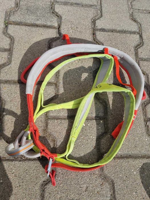 Uprząż wspinaczkowa - stan bardzo dobry