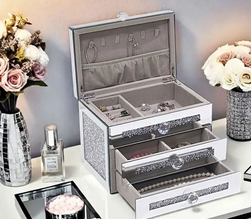 Caixa de Jóias com 3 Gavetas de prata com brilhantes