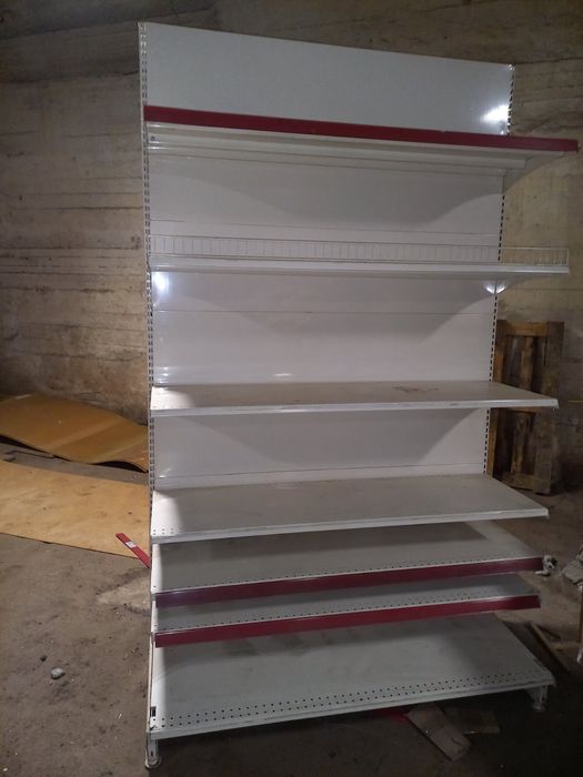 Продаж стелажів різних розмірів.