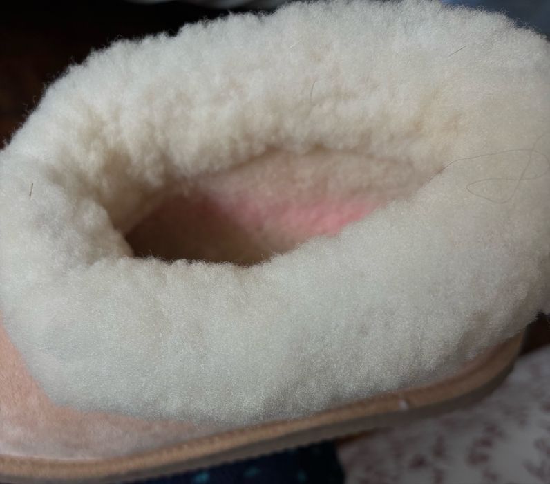 Pantufas artesanais em pele de ovelha