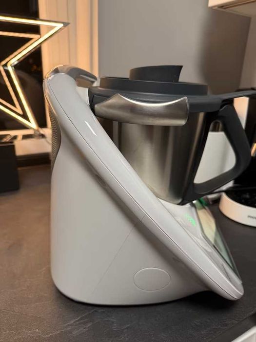 Thermomix TM6 z pełnym zestawem akcesoriów