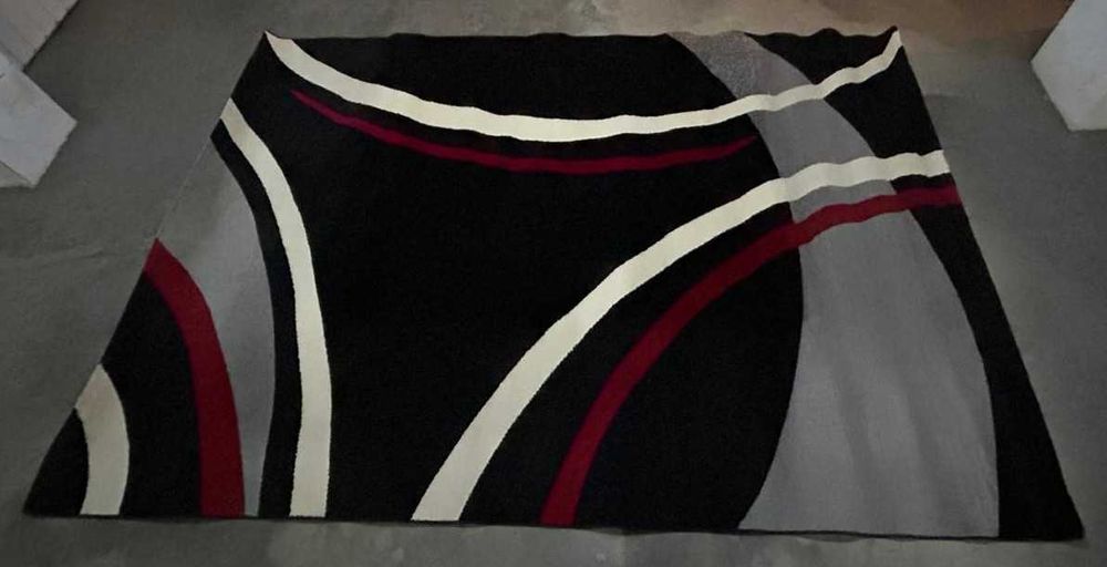 Carpete de sala em bom estado