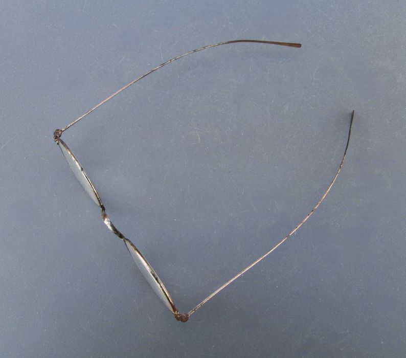 Antigos Óculos de meados de Seculo XIX