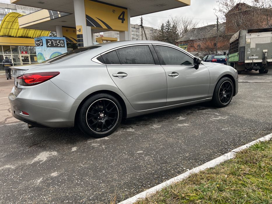 Продам Мазду 6 у гарному стані