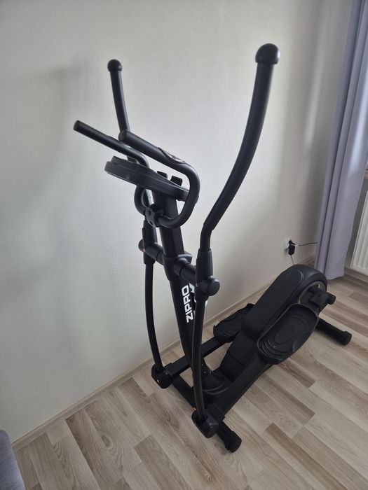 Trenażer eliptyczny Zipro Heat iConsole+ /elektryczno-magnetyczny