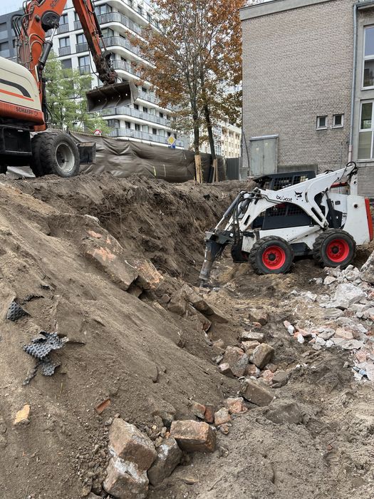 Usługi minikoparką prace ziemne Cała Warszawa wywrotka koparka