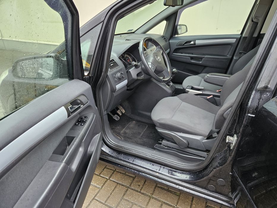 Opel Zafira 2006 рік 1.9 дизель 7 місць