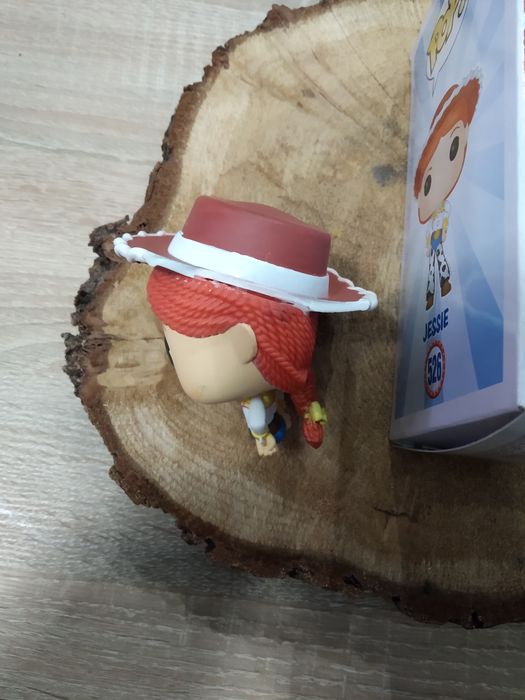 Funko pop Jessie zniszczone na customa