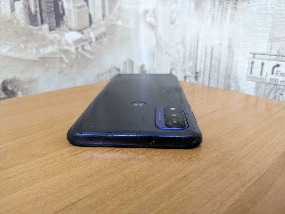 Смартфон Motorola Moto G Pure