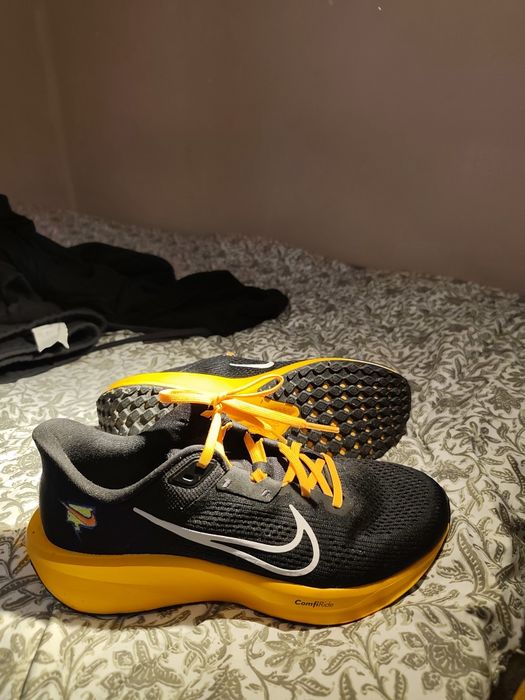 Vendo Nike quest 6