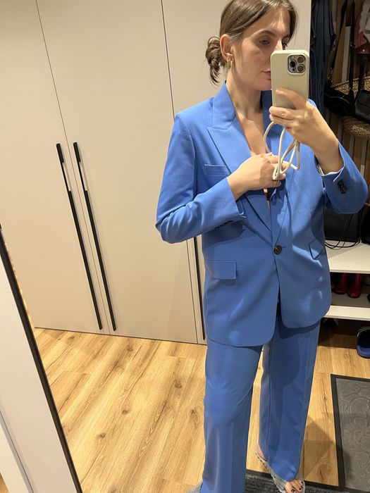 Костюм зара гарного волошкового кольру