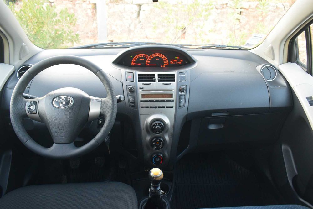 Toyota Yaris 1.33 VVT-i Active