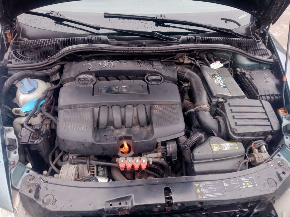 Skoda Octavia 1,6-MPI-- газ бенз
