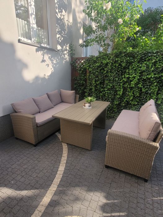 Meble ogrodowe ratanowe