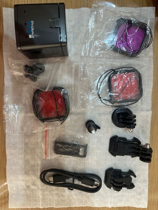 GoPro Hero 13 Black sem uso, com acessorios.