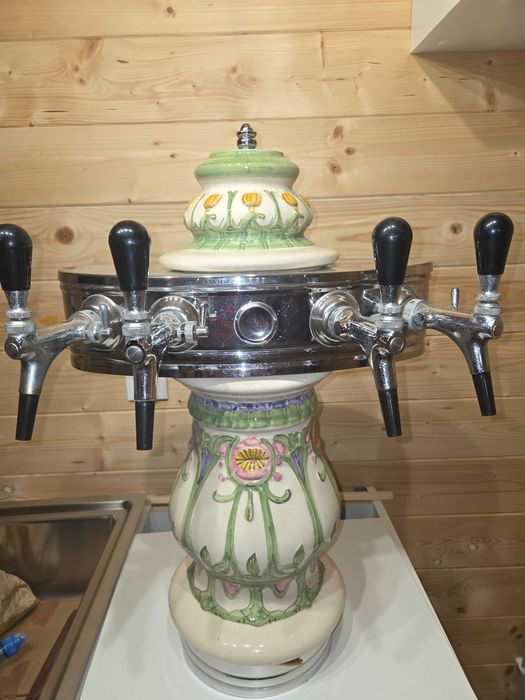 Ceramiczny nalewak do piwa 4 kranikowy