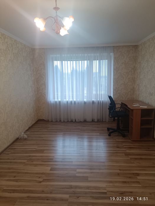 Продаж 3 кімн  Квартири ГАРНИЙ стан