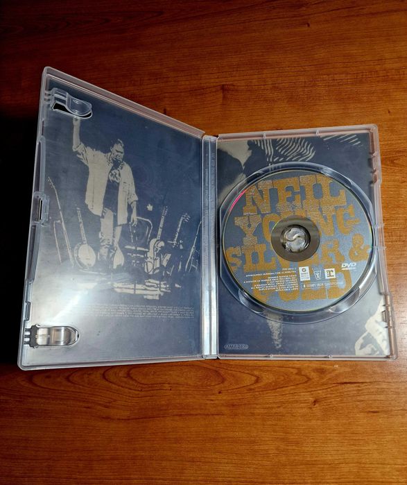 NEIL YOUNG - Silver & Gold | O mais emblemático album da Lenda