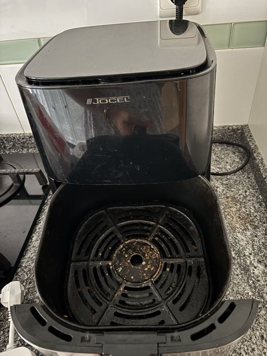 AirFryer usada com varias funcionalidades