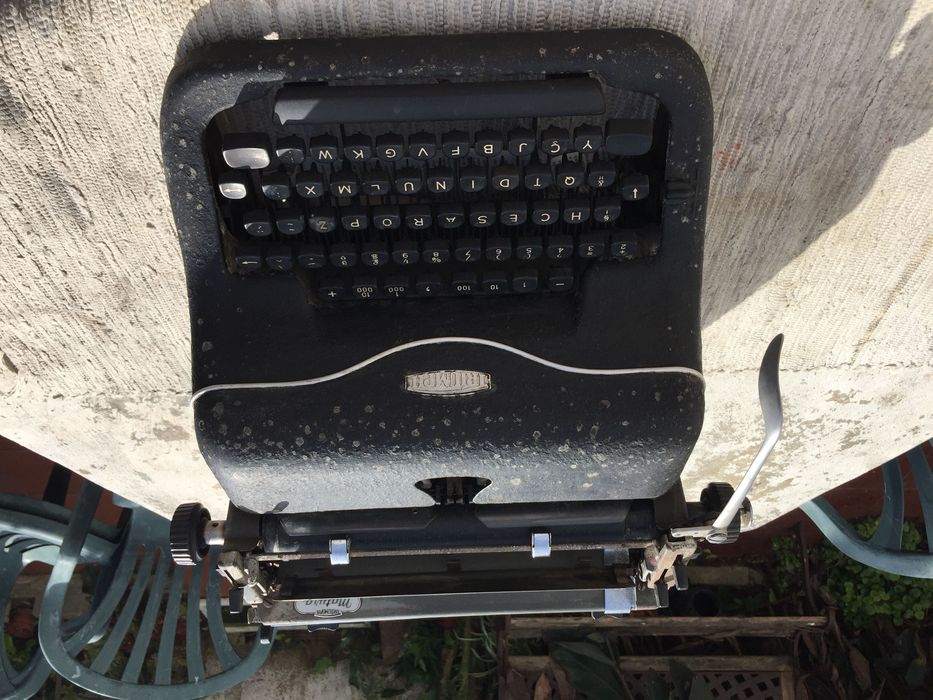 Máquina de escrever Triumph Matura