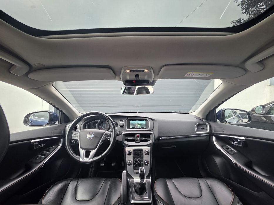 Volvo V40 Cross Country 1.6 D2 Volvo Ocean Race Full Extras