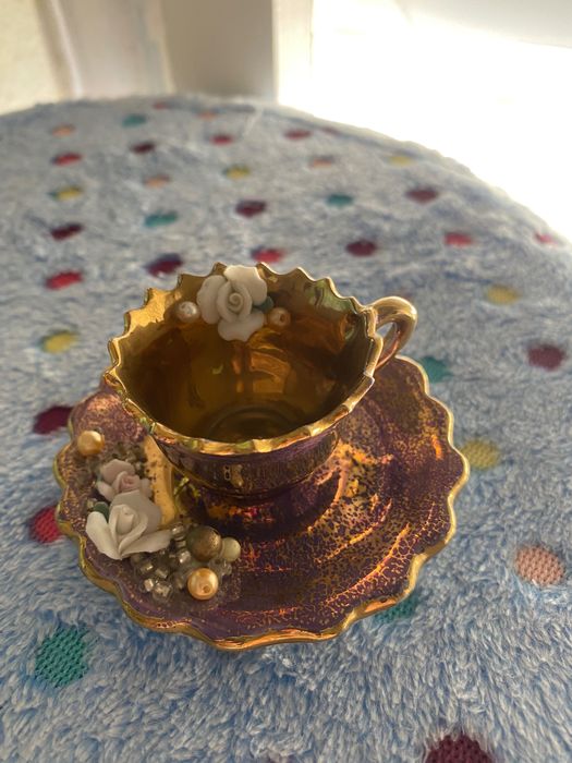 Chávenas de coleção pintadas à mão