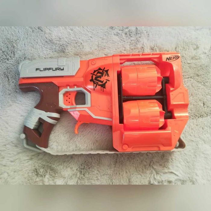 NERF Zombie Strike - FlipFury