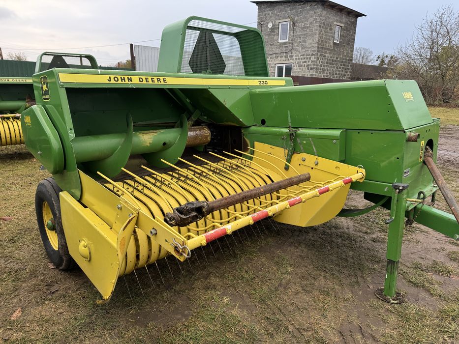 Пресс подборщик JOHN DEERE 330 Тюкопрес, Прес підбирач