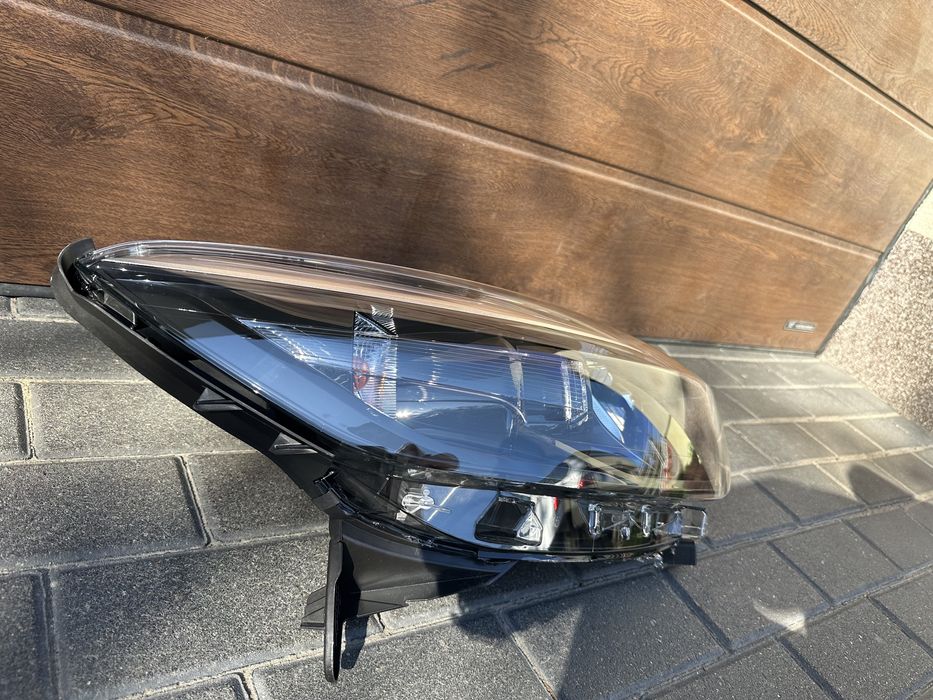 Renault Captur I reflektor Lewy Prawy NOWY ORYGINALNY