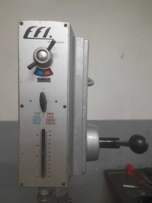 Máquina de Furar de coluna